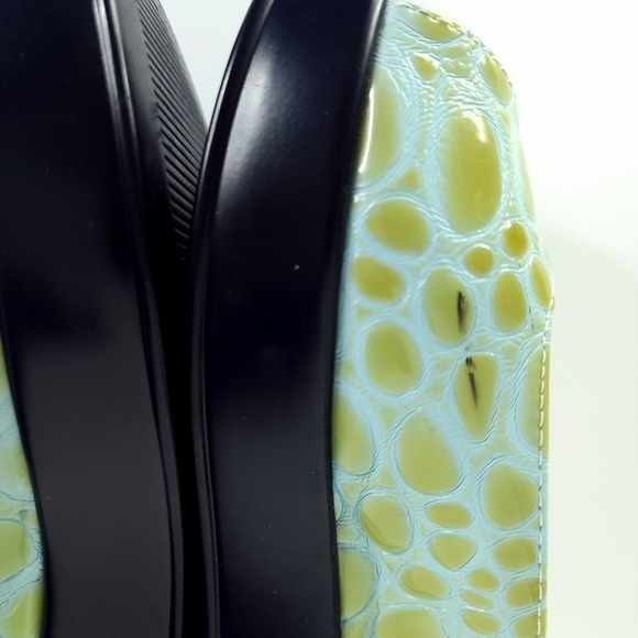 Helen's Heart open toe lime green and teal slides size 9 - Picture 6 of 8